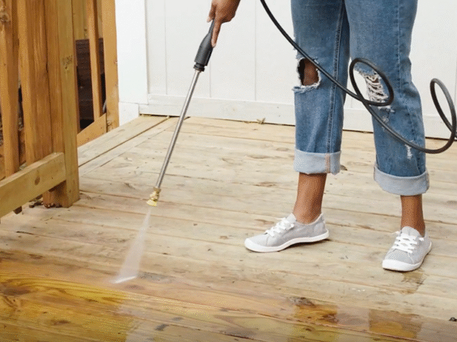 Prepare Your Deck for Summer with These Maintenance Tips: A Gurnee Homeowner’s Guide