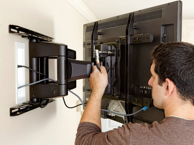 How to Safely Mount a TV on Your Wall: A Gurnee Homeowner’s Guide